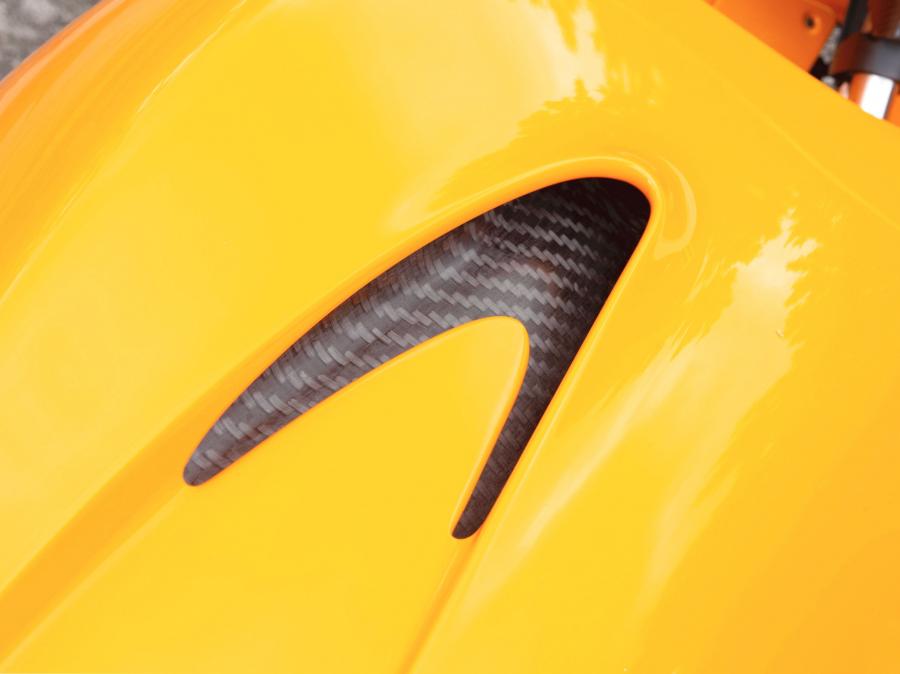 Детали экстерьера McLaren P1 XP05 (990006) 2013 года  (фото 81 из 89)